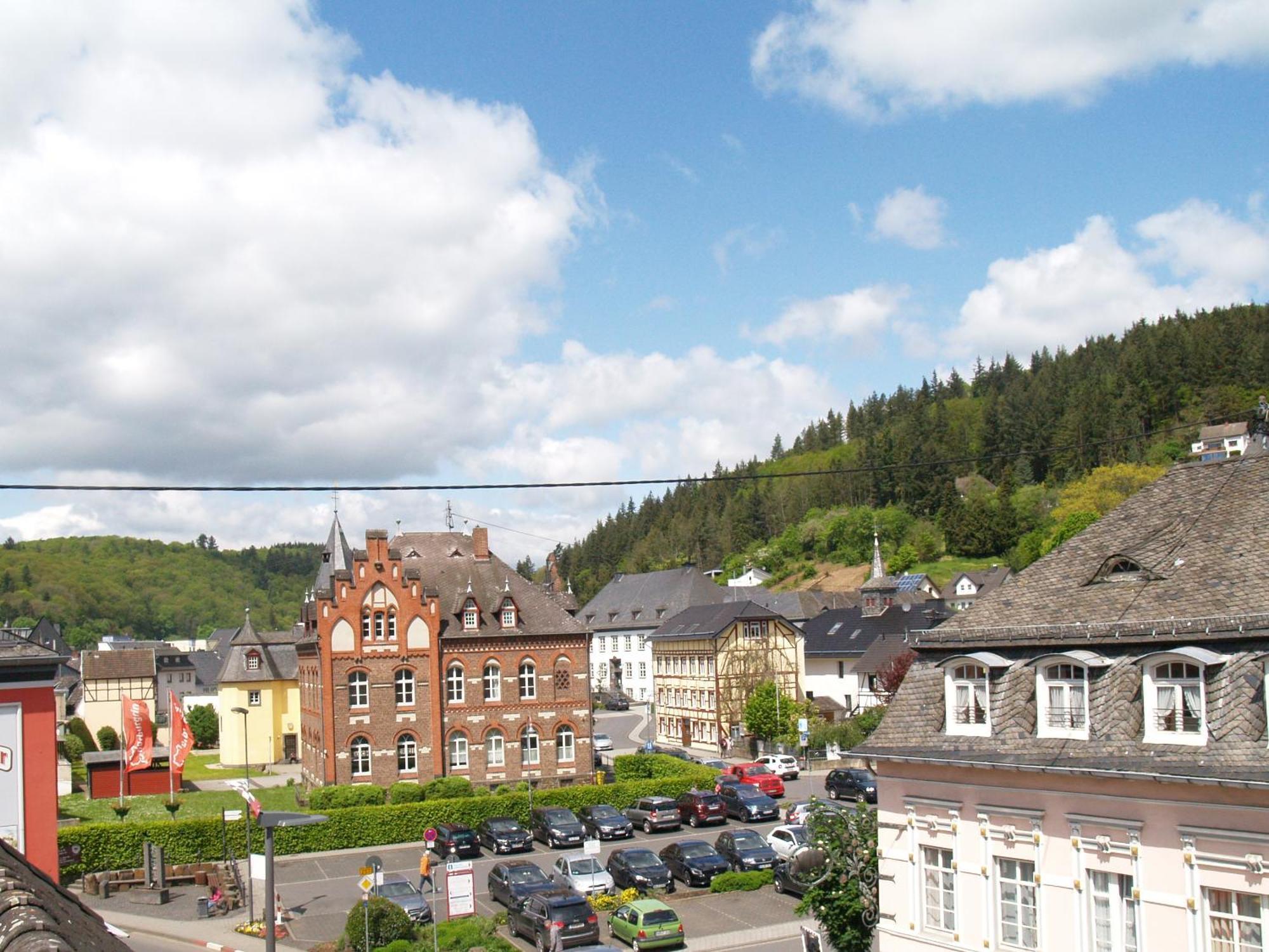 Ganzes Haus, Zentrale Lage Adenau Nuerburgring Apartment Luaran gambar
